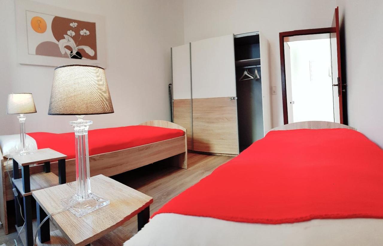 Elena Flat Orchidee Duisburg Zentrum Extérieur photo