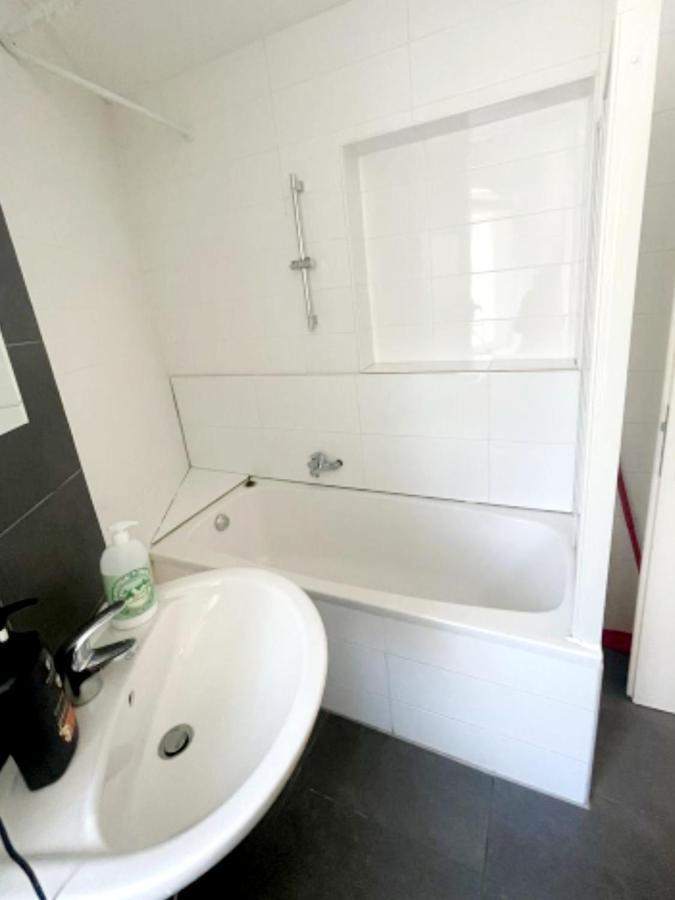 Elena Flat Orchidee Duisburg Zentrum Extérieur photo